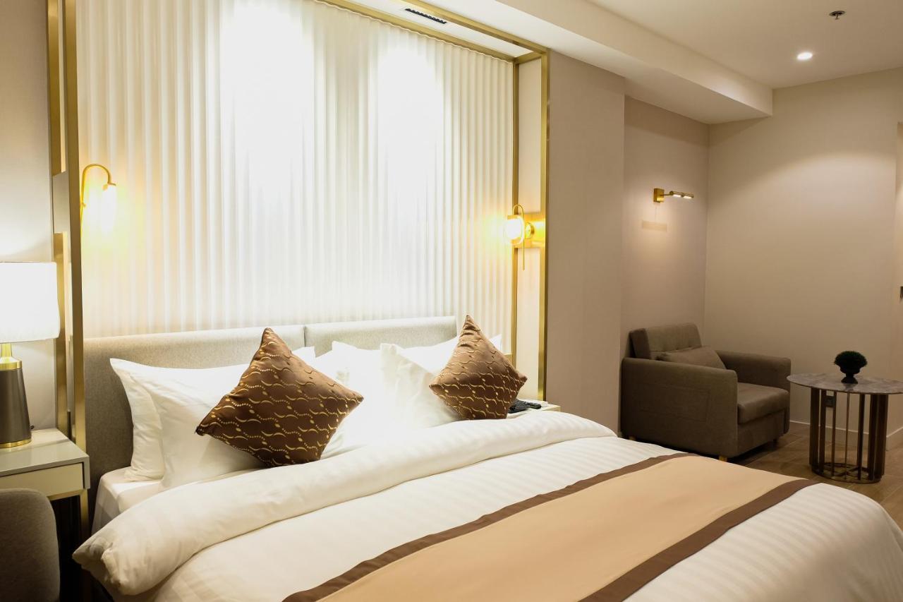 נגה Uma Hotel And Residences מראה חיצוני תמונה