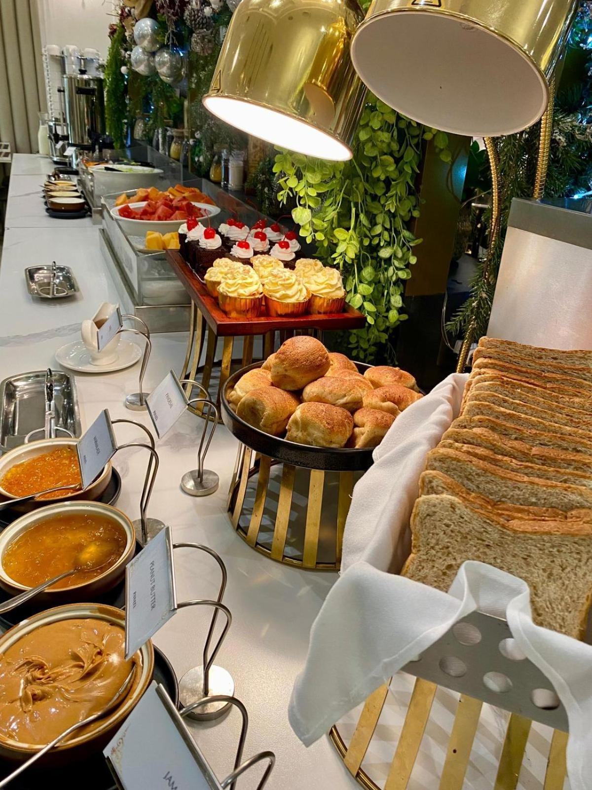 נגה Uma Hotel And Residences מראה חיצוני תמונה