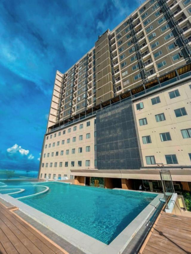 נגה Uma Hotel And Residences מראה חיצוני תמונה